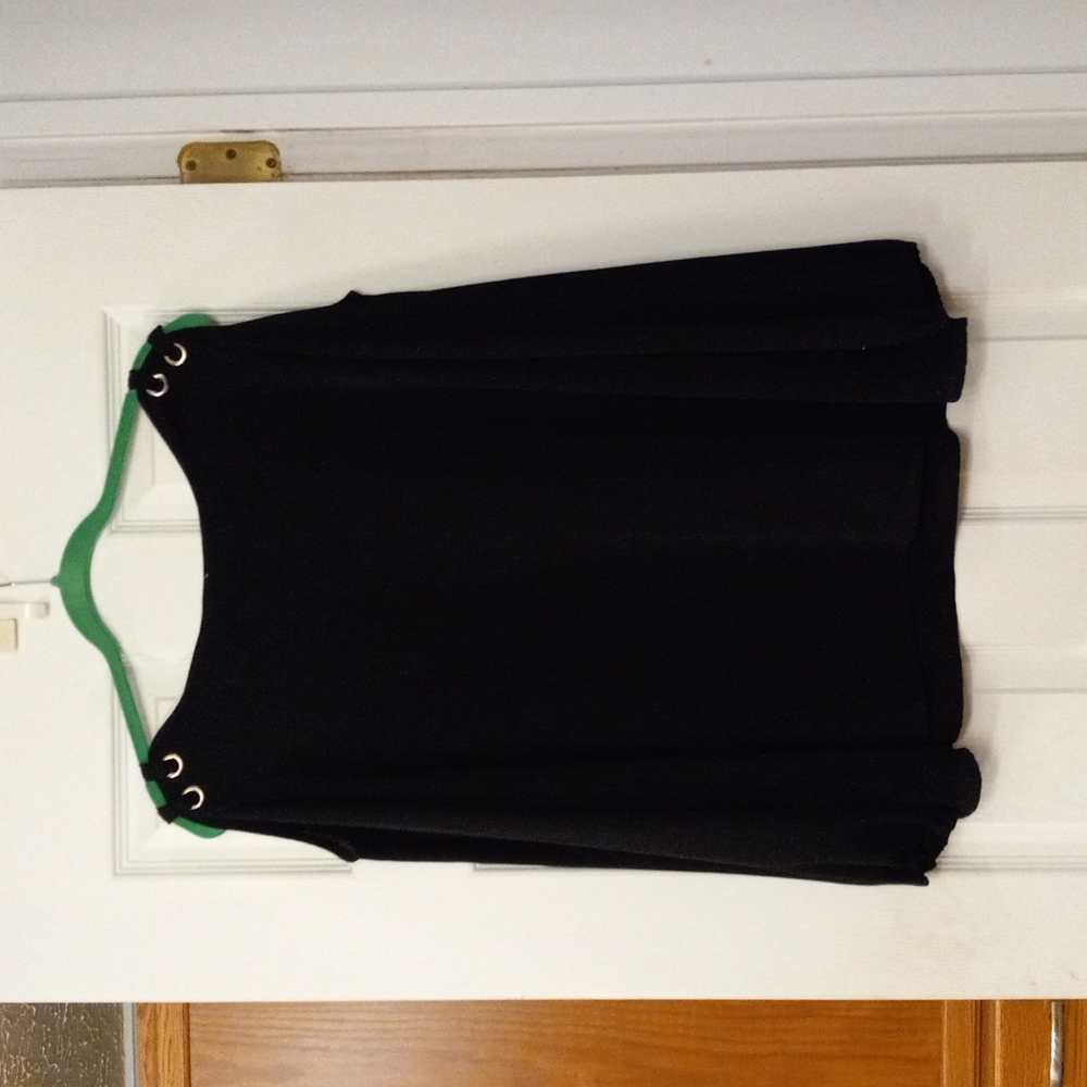 Black 2x long sleeve blouse with shoulders out